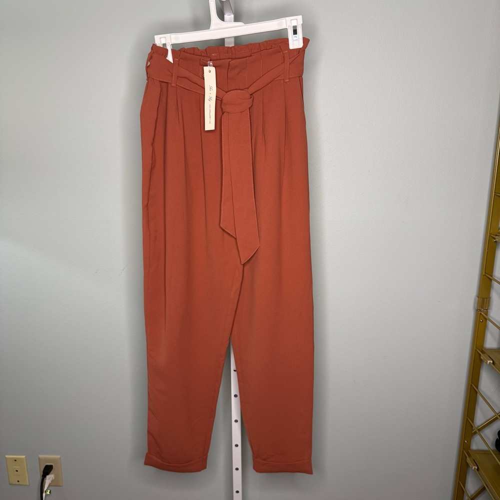 She + Sky Rust Terracotta Paperbag Waist‎ Pants Medium NWT
